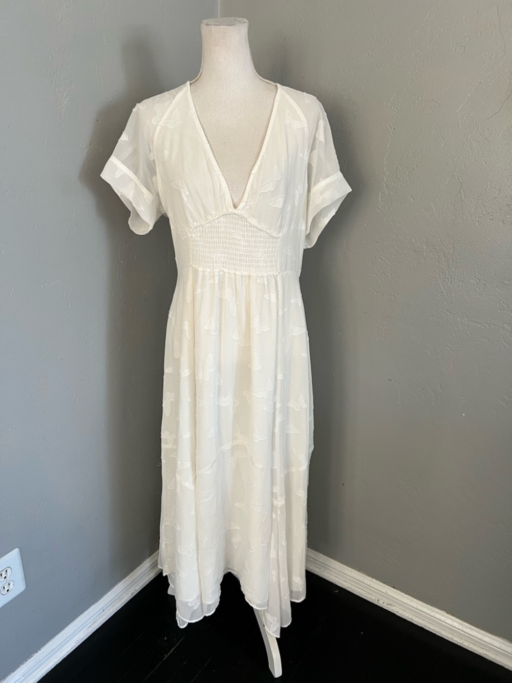 MONTE V-Neck Maxi Dress SIZE L